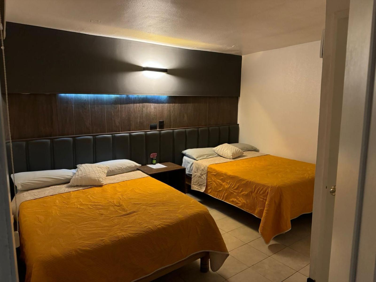 Hotel Santa Cruz Чиуауа Экстерьер фото
