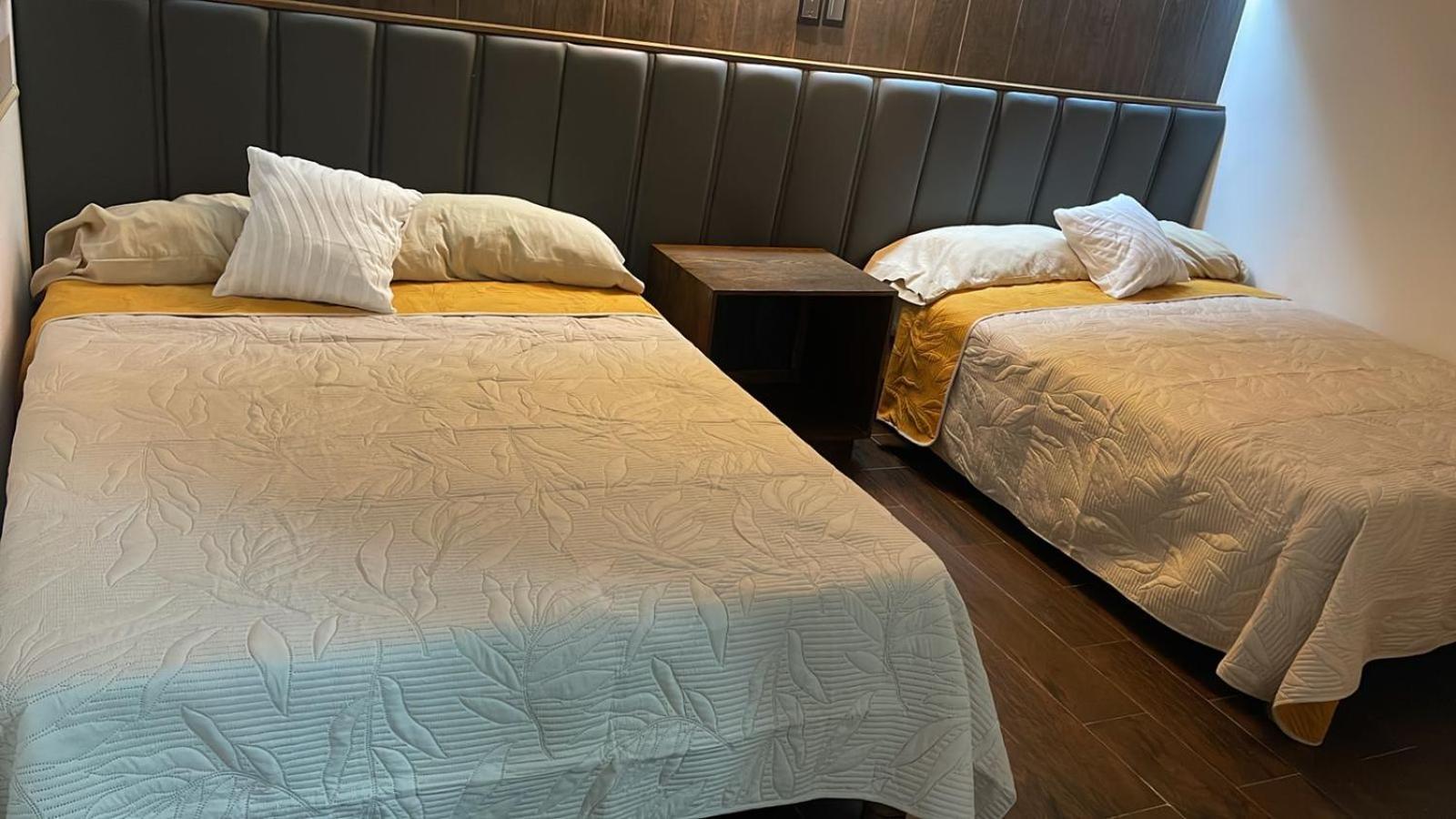Hotel Santa Cruz Чиуауа Экстерьер фото